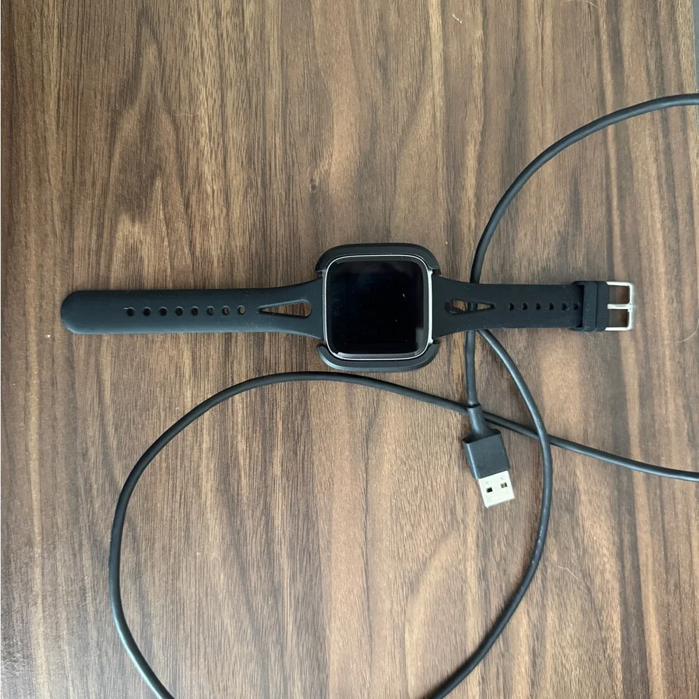 fitbit versa black