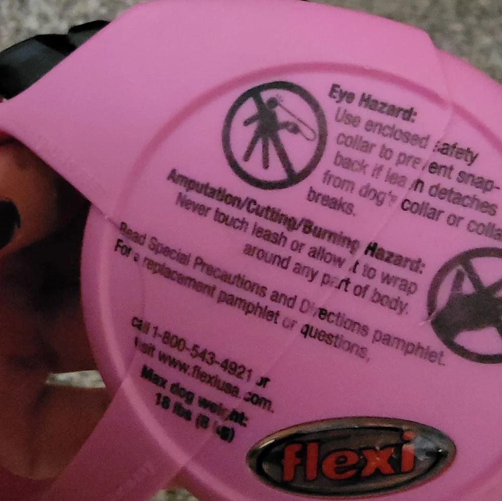 Flexi pink leash