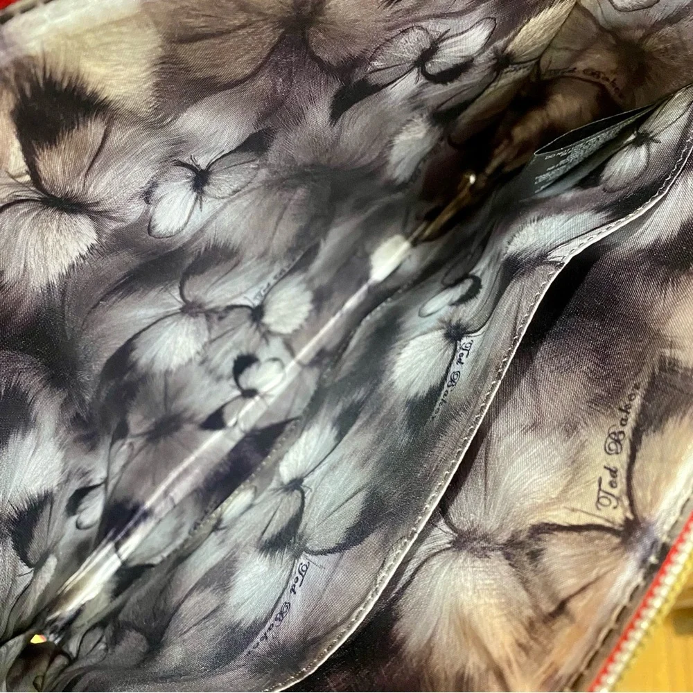 Ted Baker stylish zippered