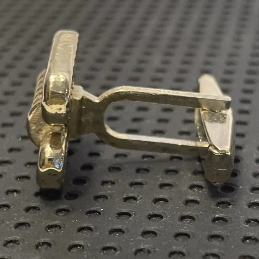 Vintage Silver Tone Barbed Wire Mens Cufflinks Wound Coil Inside Rectangle Frame