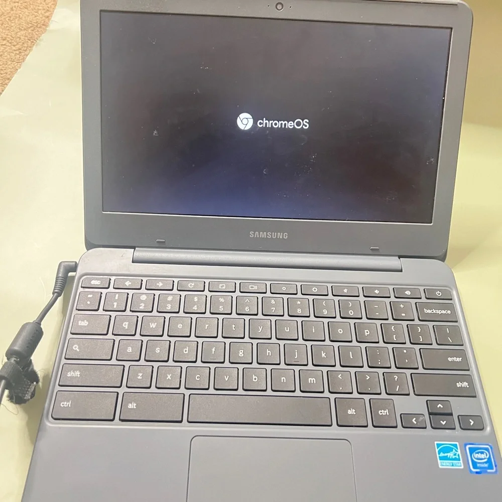 Samsung Chromebook with Charger in Dark Gray