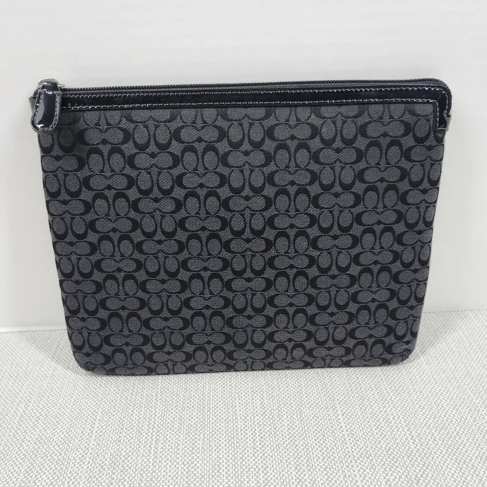 Coach Black Gray Signature C Padded IPad Tablet Sleeve Fabric