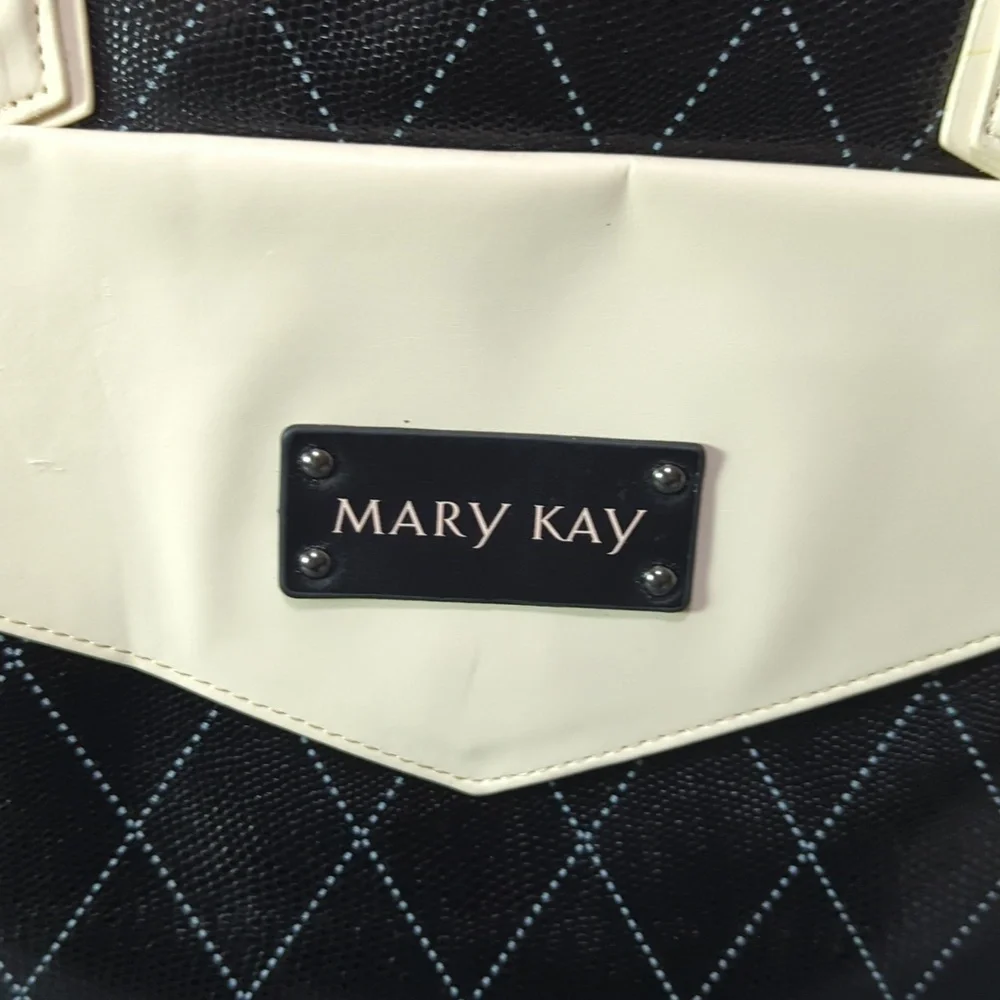 Mary Kay accessory design