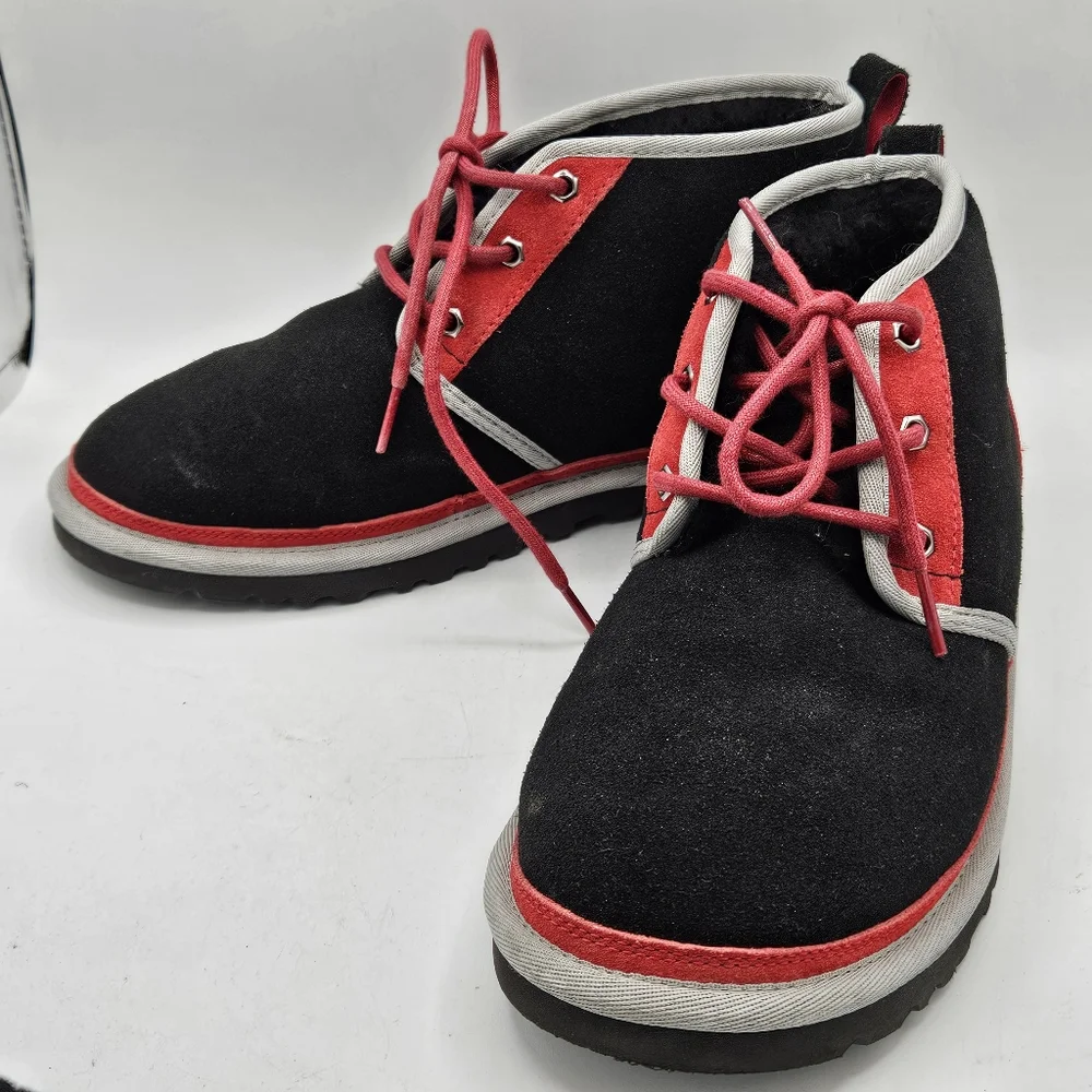 Ugg Neumel Sherpa Lined Leather Chukka Size 9