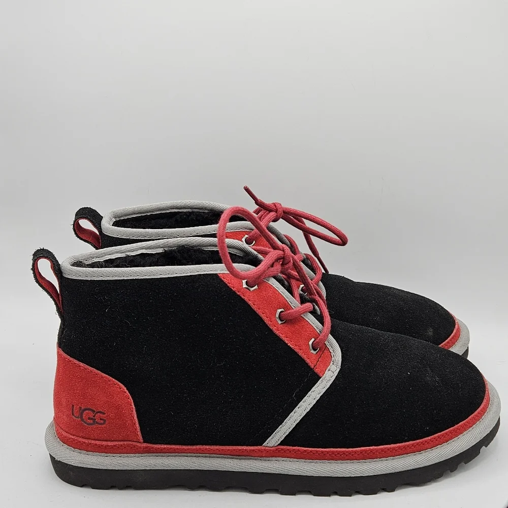 Ugg Neumel Sherpa Lined Leather Chukka Size 9