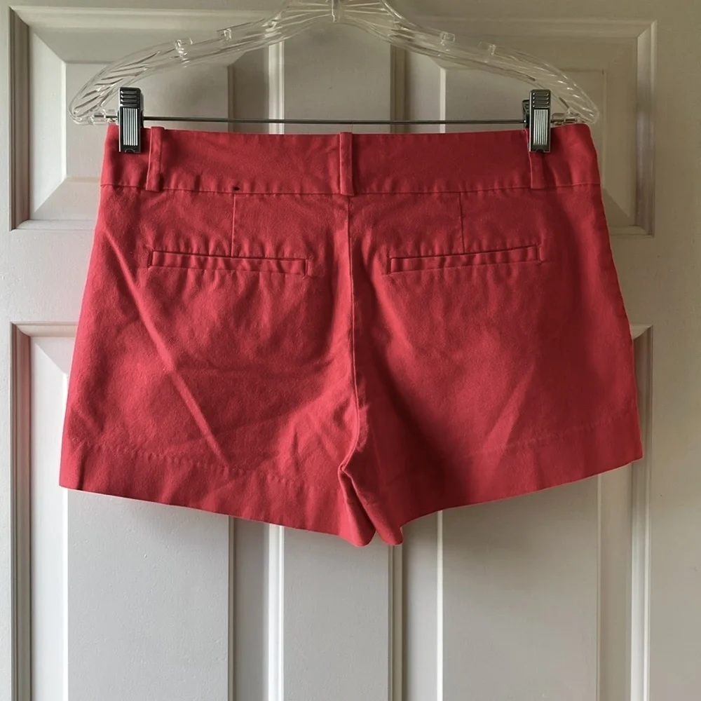 Banana Republic Women’s Cotton Shorts Red Size 4