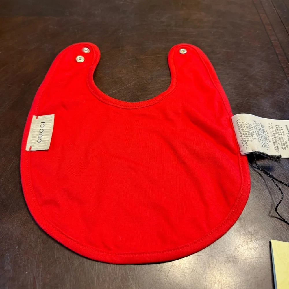 Gucci new authentic