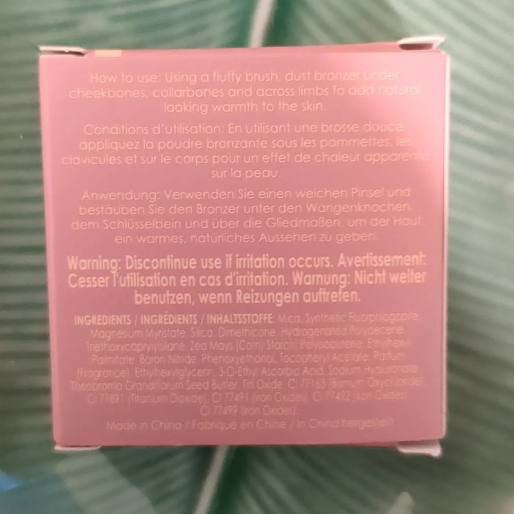 Bronzing Powder