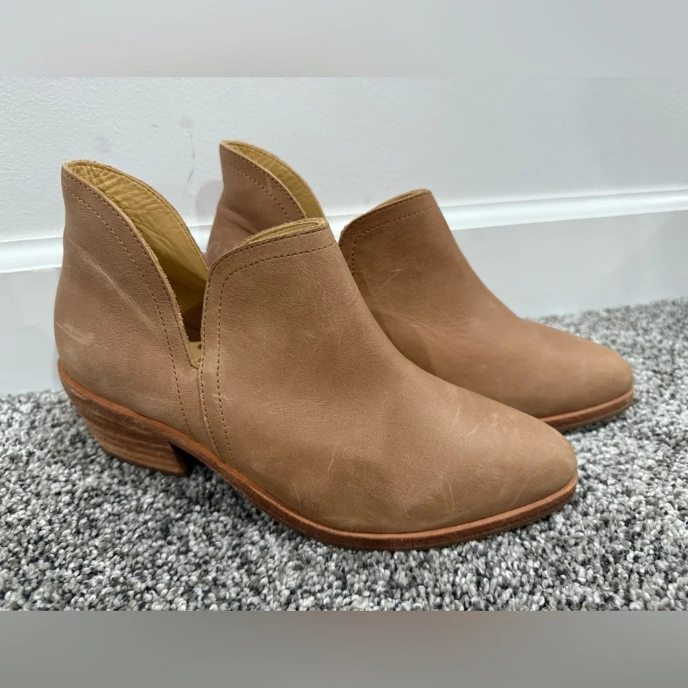 Nisolo brown leather ankle booties, size women's 8