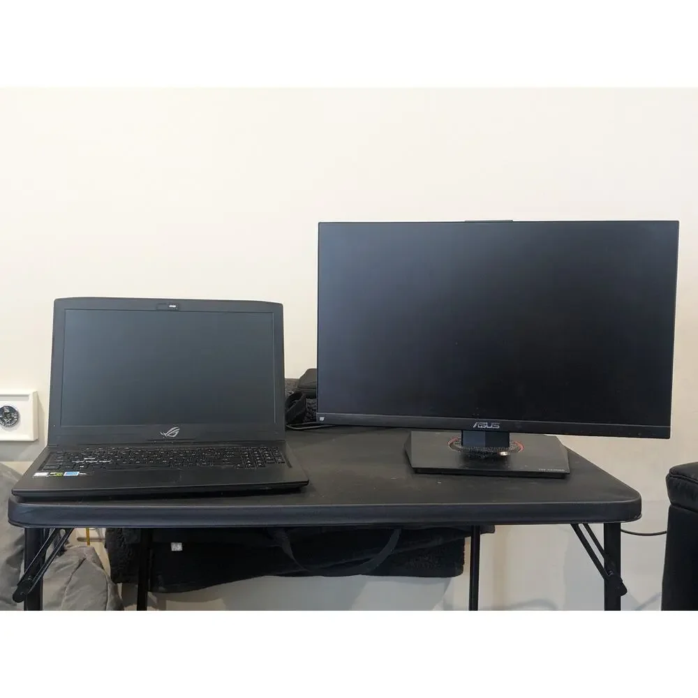 ASUS rog strix
