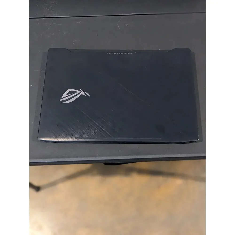 ASUS rog strix