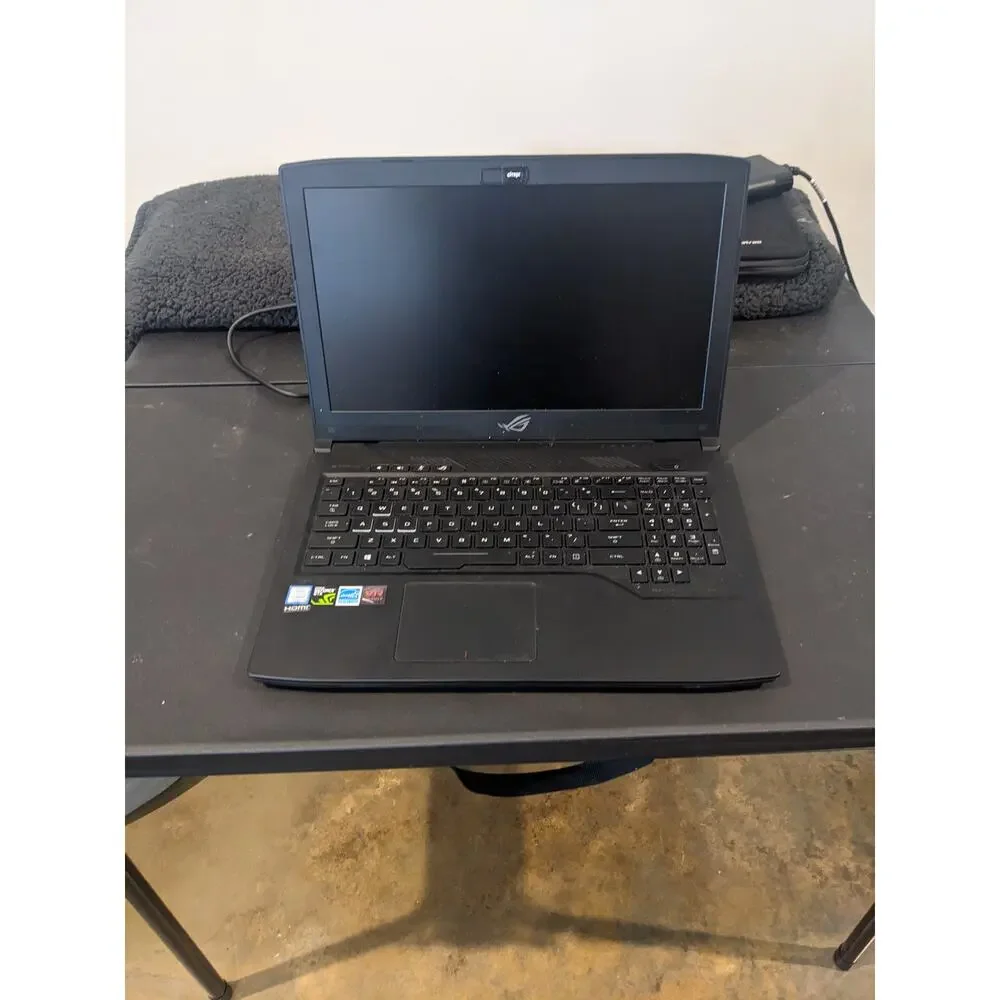 ASUS rog strix