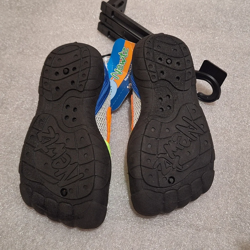 N/A household shoes