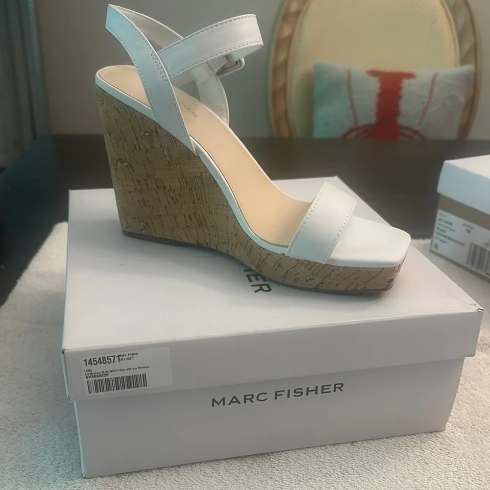 NIB Marc Fisher Lukey White platform wedge dress sandals women size 9.5