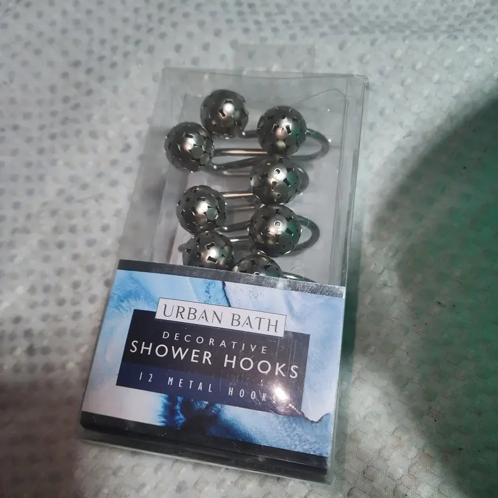 URBAN BATH SILVER TONED SHOWER CURTAIN RINGS