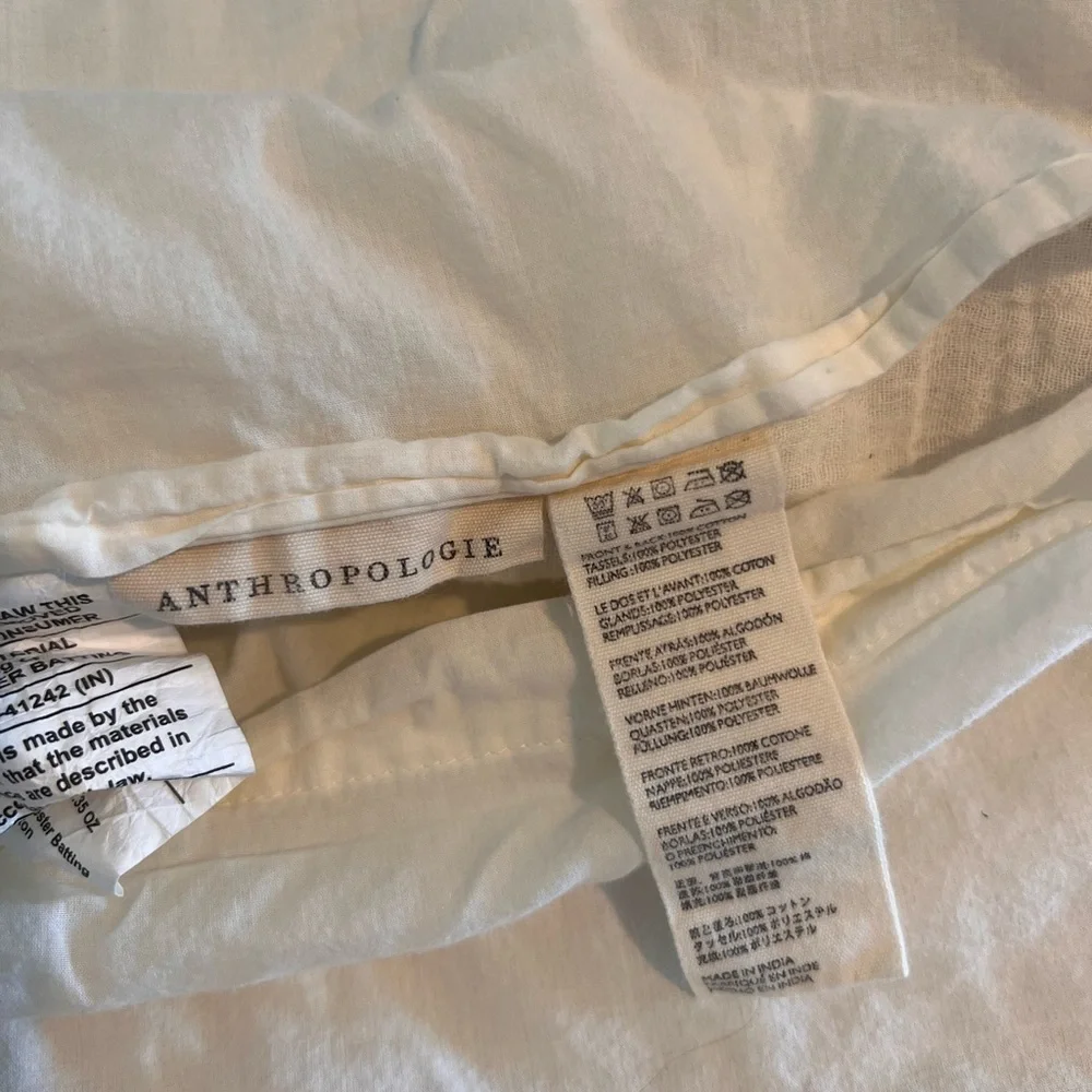 Anthropologie embroidered lilou