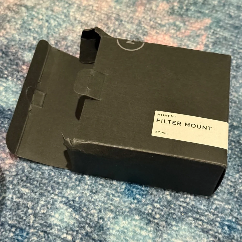 Moment lens filter