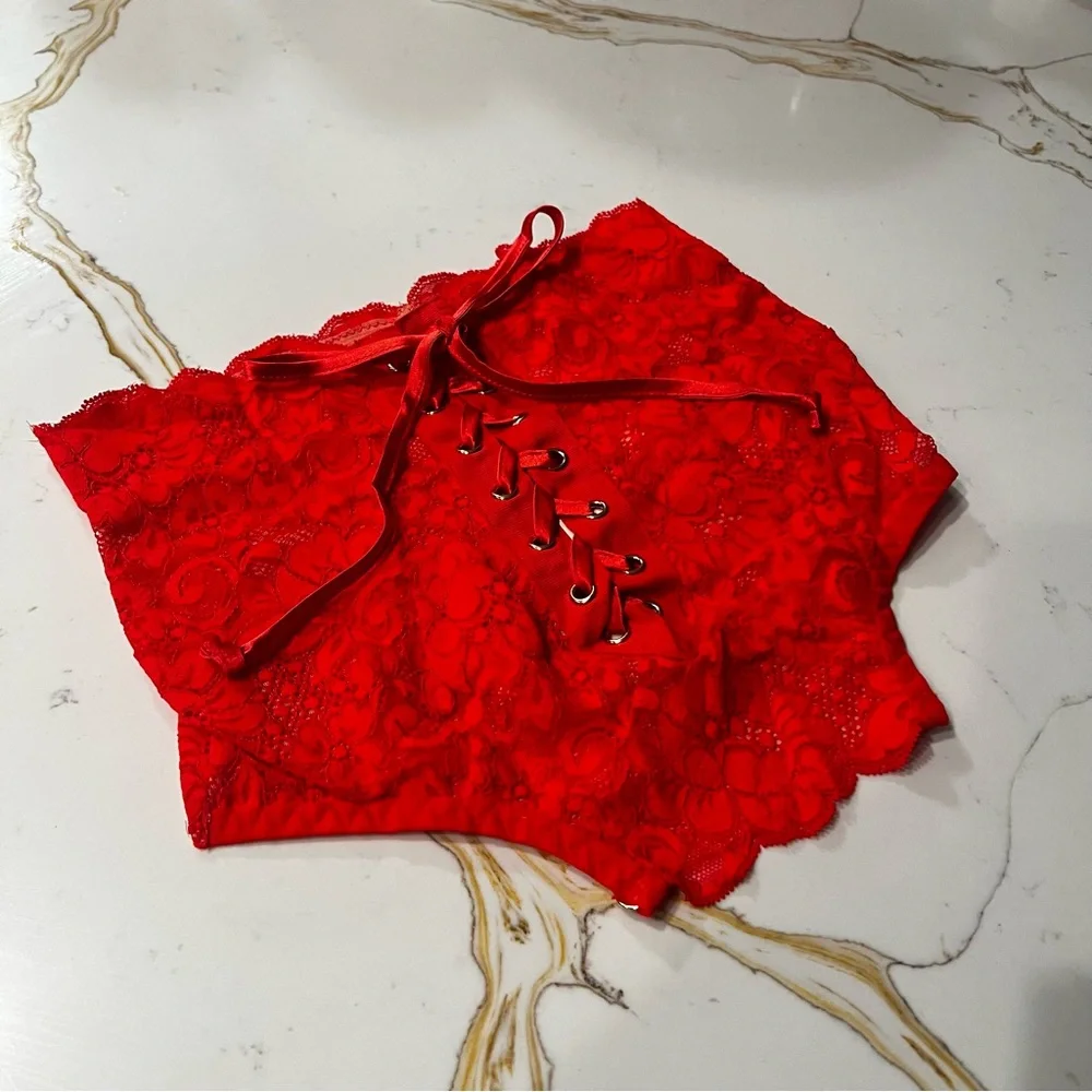 Free People edges it