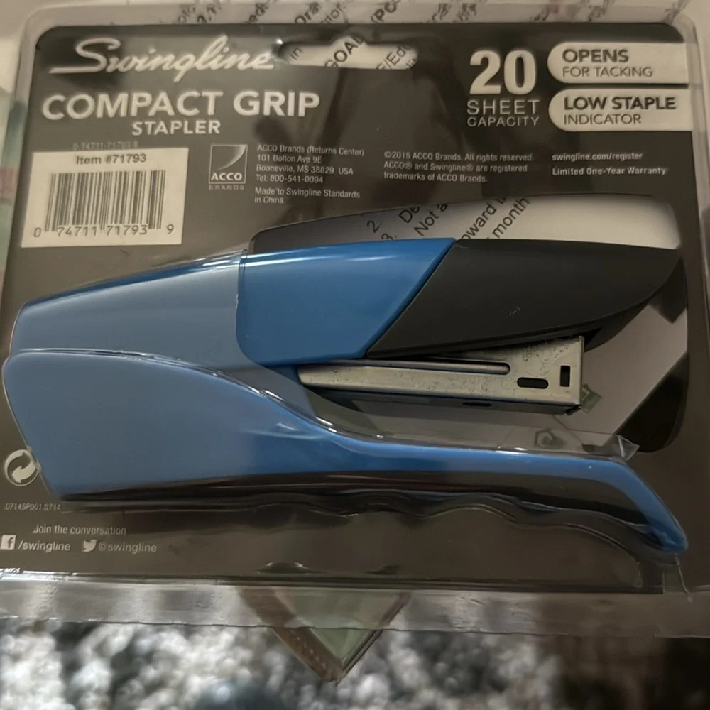 Swingline compact grip