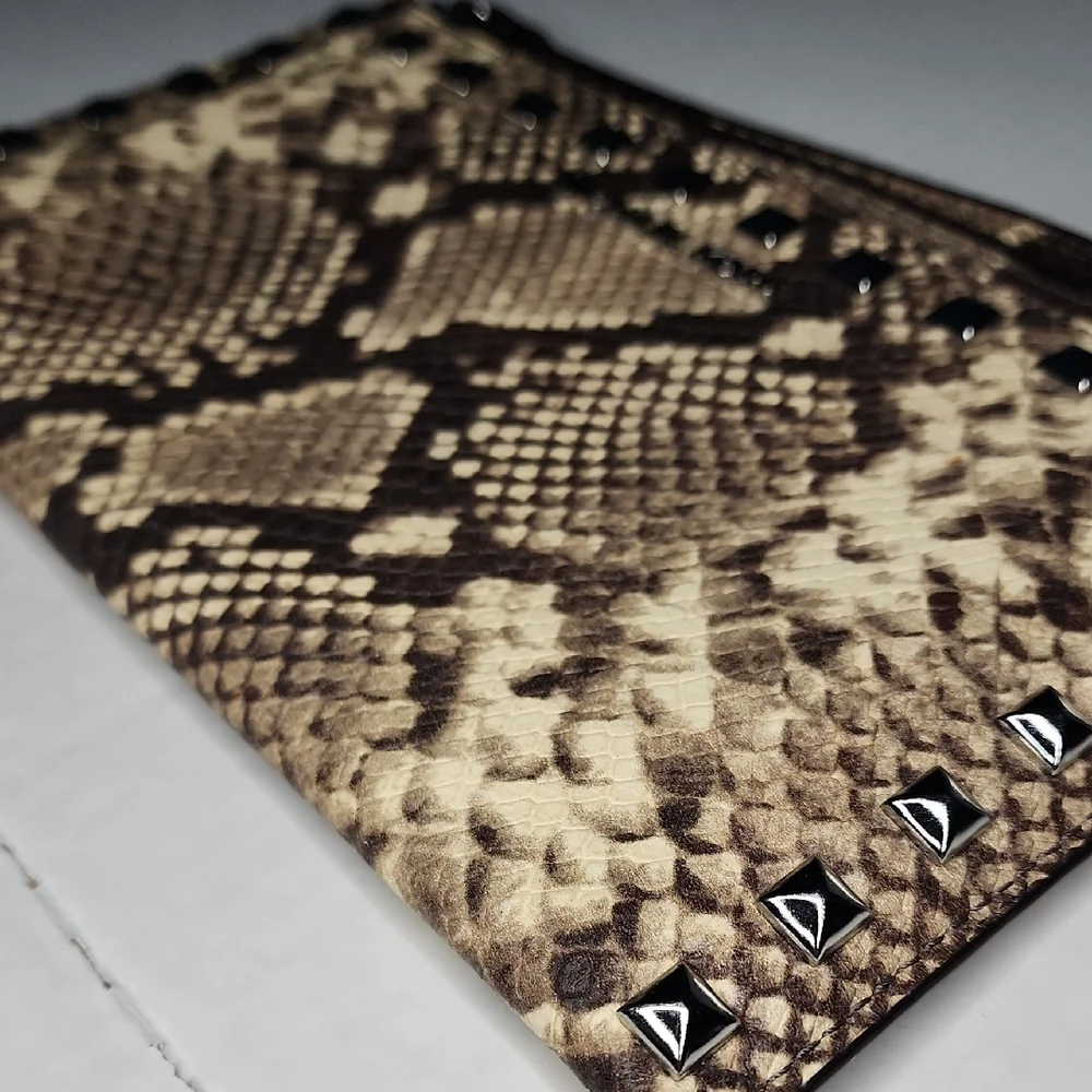 Michael Kors chic wristlet