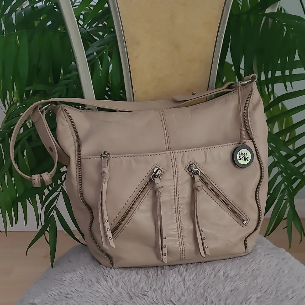 The Sak Leather Hobi Bag ❤️