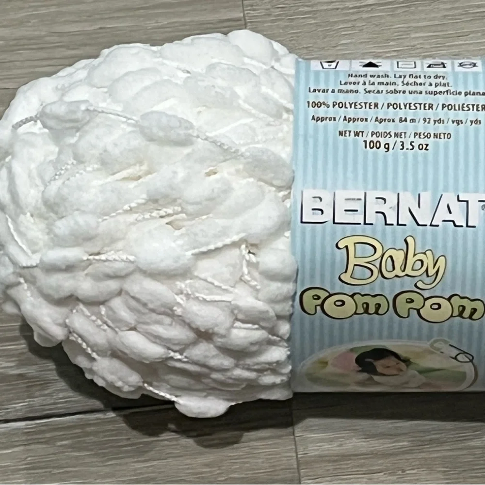Bernat Baby Pom Pom nwt set