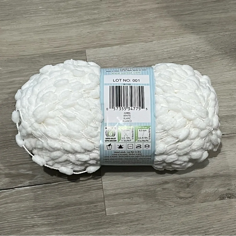 Bernat Baby Pom Pom nwt set