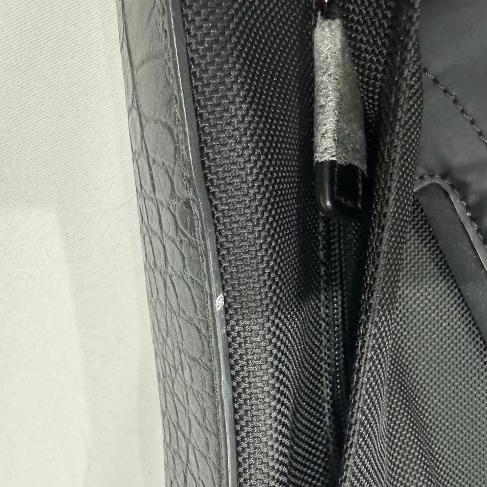 Tumi travel black