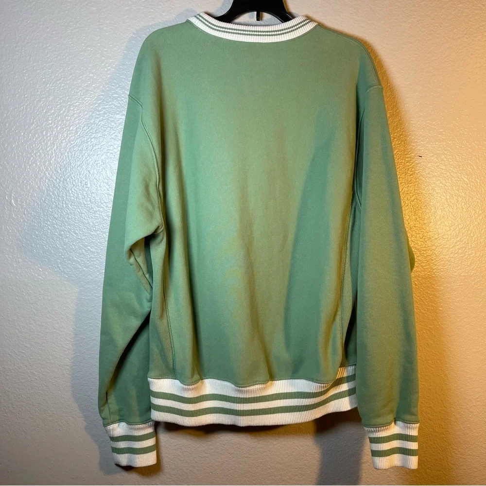 Champion embrace classic