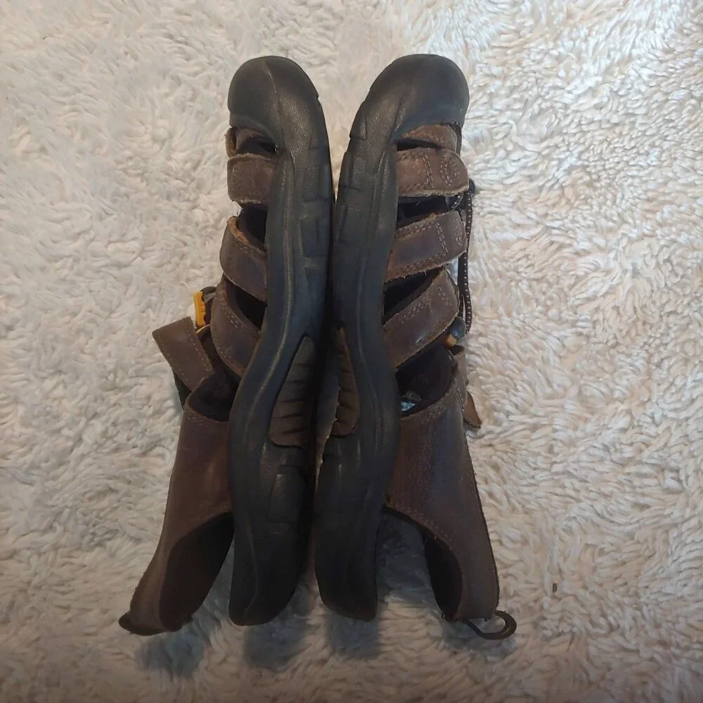 Keen Mens 5 Brown Hiking Fishing Camping Comfort Casual Closed Toe Strap Sandal