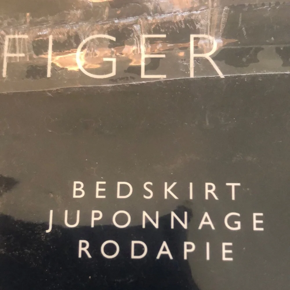 Tommy Hilfiger vibrant twin
