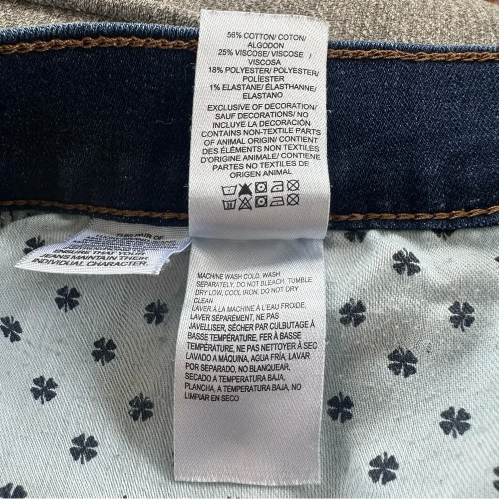 Lucky Brand 32 ship blue