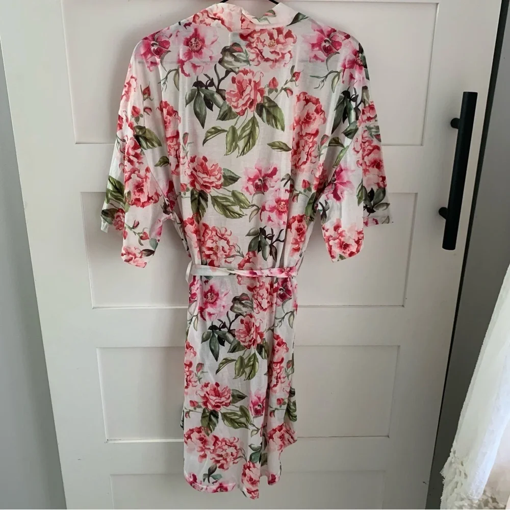 SHOW ME YOUR MUMU | EUC Romantic Floral Brie Kimono Robe Fab Fit Fun Collab OS