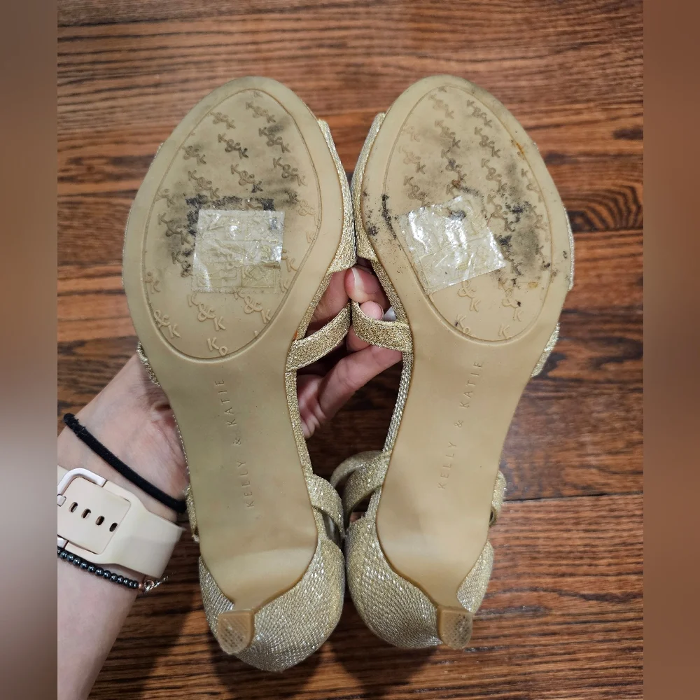 Kelly & Katie gently wear