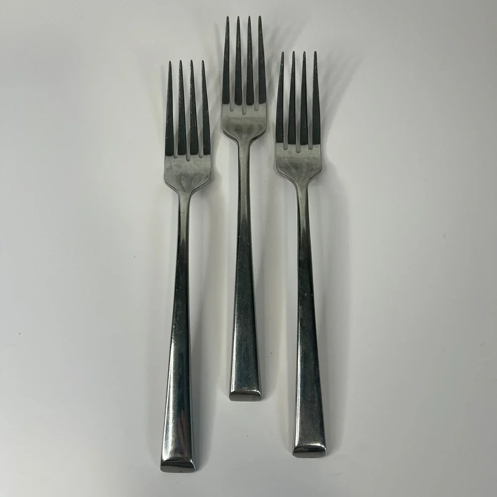 Set‎ of 3 Mikasa 18/10 Vietnam Dinner Forks – 8
