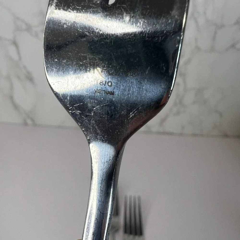 Set‎ of 3 Mikasa 18/10 Vietnam Dinner Forks – 8