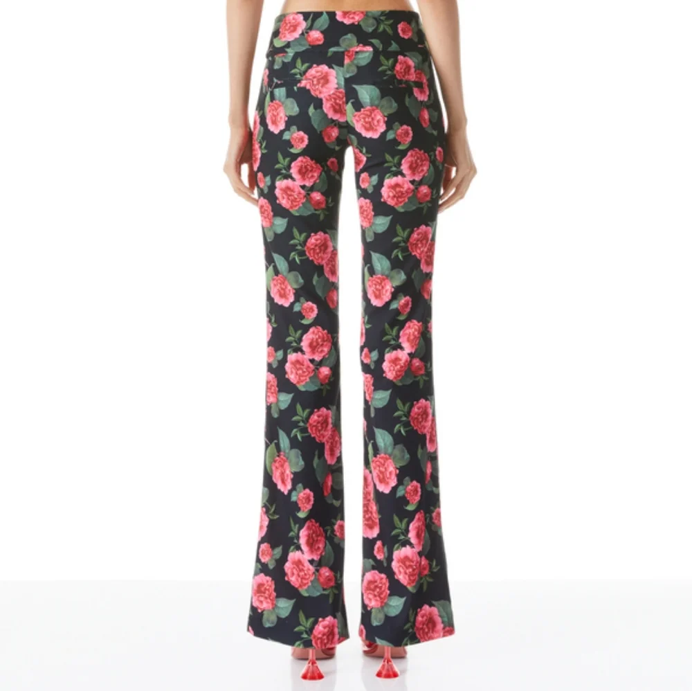 NWT! Alice + Olivia Olivia Floral Fit-and-Flare Boot-Cut Pants