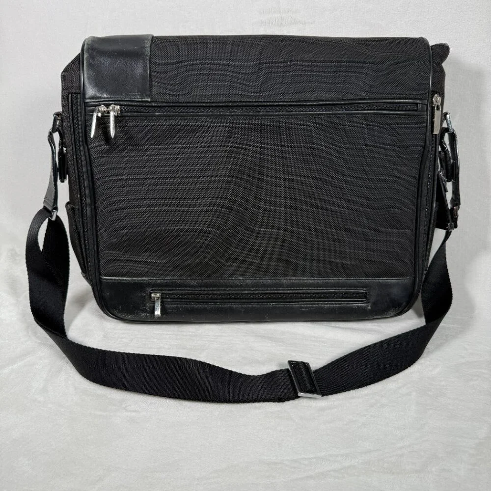 Tumi leather imagination spirit