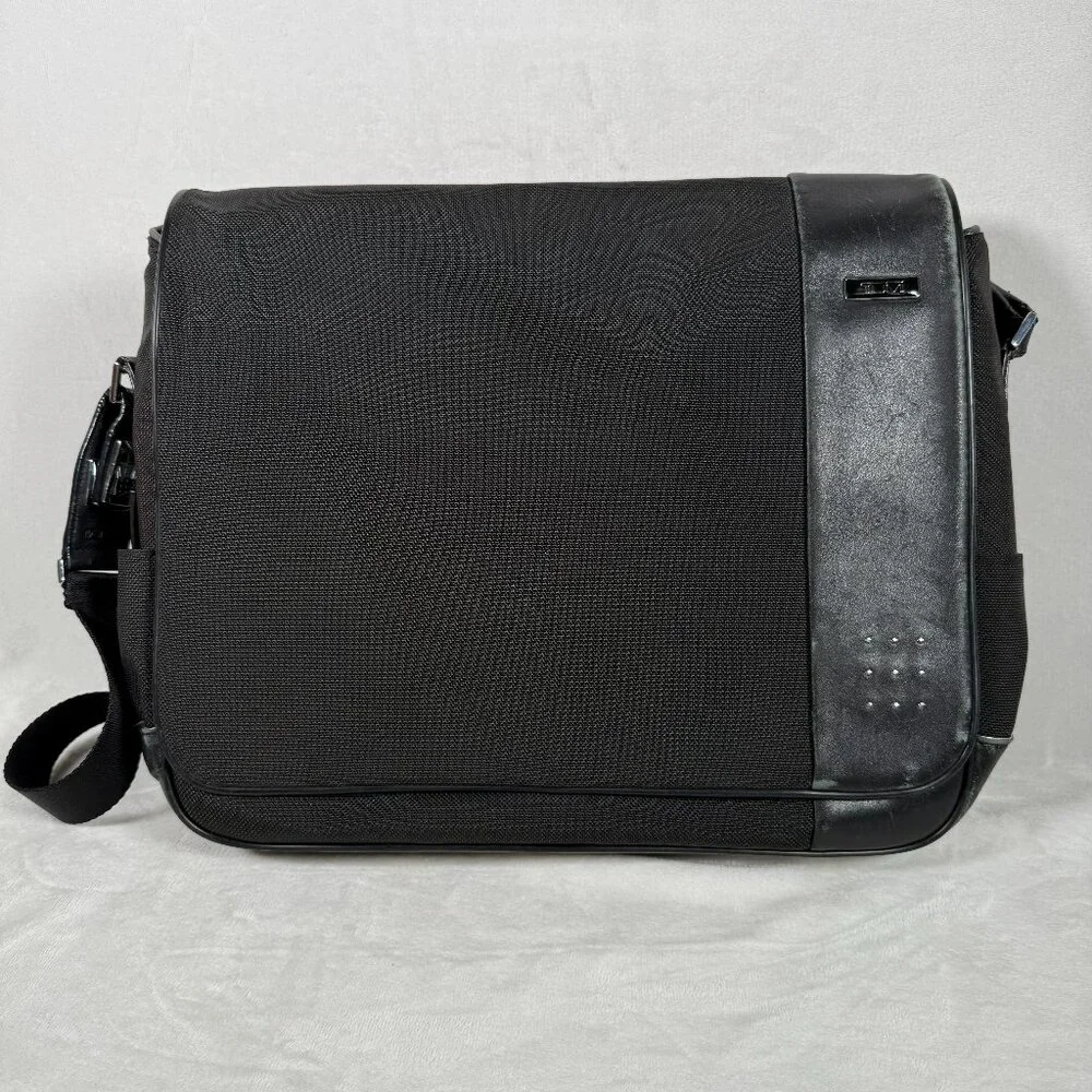 TUMI Spirit of Imagination Messenger Bag Nylon Leather Laptop Organizer 23671D