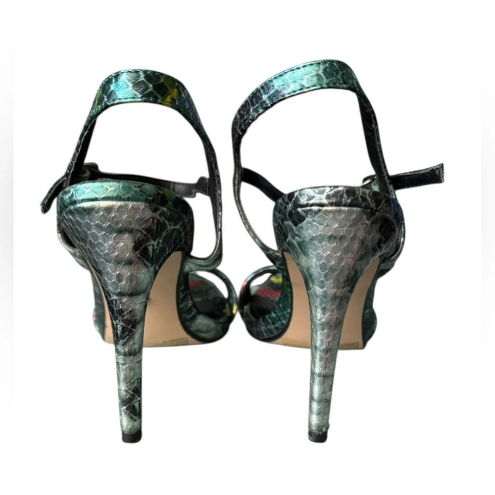 XOXO Colette Metallic Snakeskin Print Strappy Heeled Sandals- Size 7.5