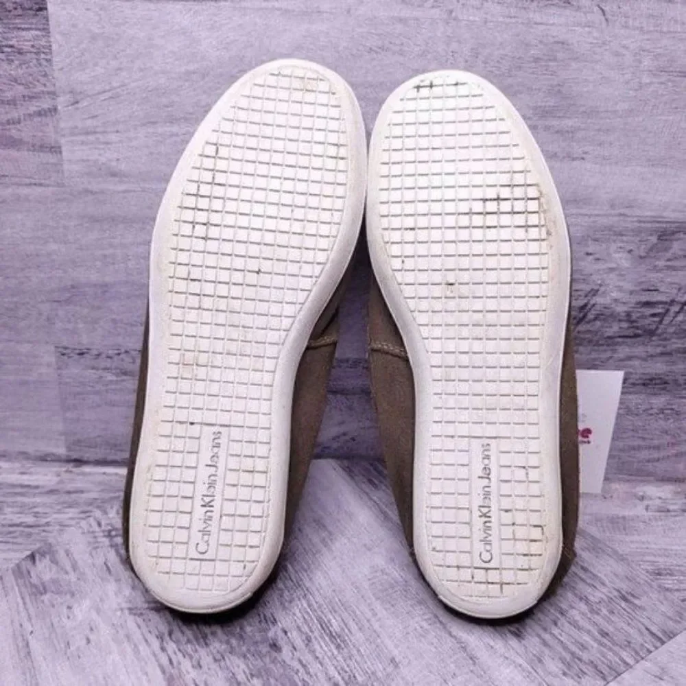 Calvin Klein pre owned