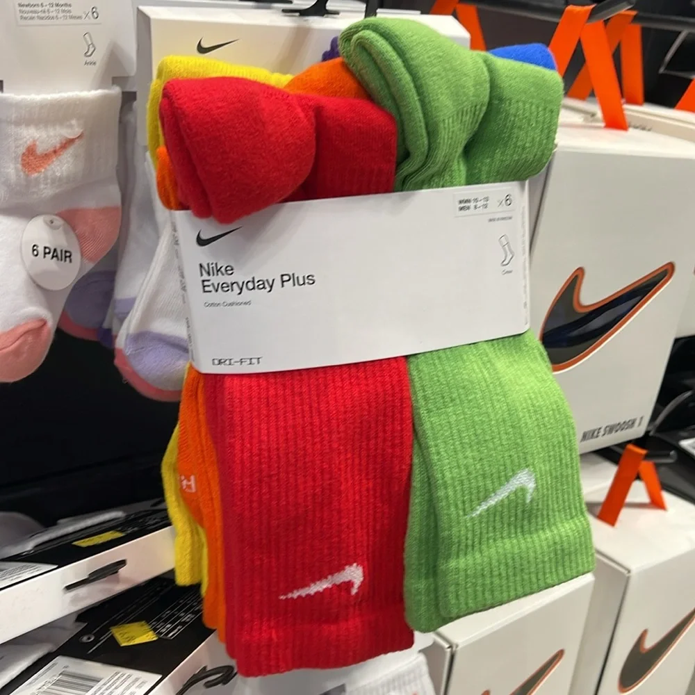 Nike Everyday Plus Cushioned Training Crew Socks (6 Pairs)