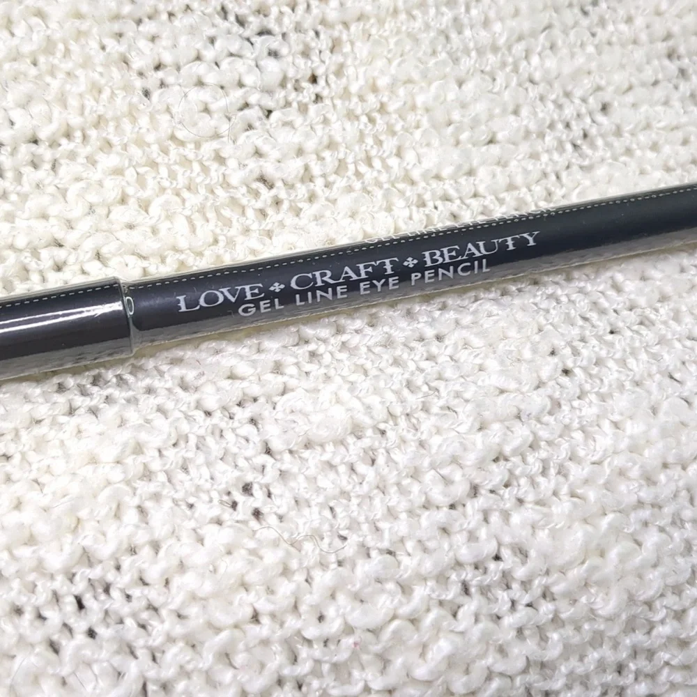 LOVE•CRAFT•BEAUTY Gel Line Eye Pencil in Searchlight, 1.21g/0.042oz