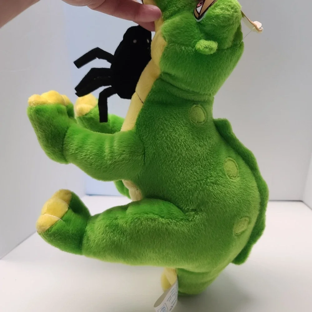 VTG Universal Studios The Land Before Time Toy Network SPIKE Plush With Spider