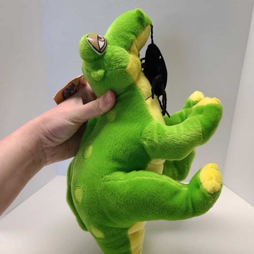 VTG Universal Studios The Land Before Time Toy Network SPIKE Plush With Spider