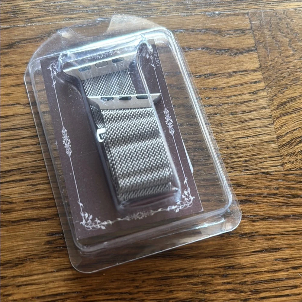 NIB Stainless Steel Mesh Apple Watch Band