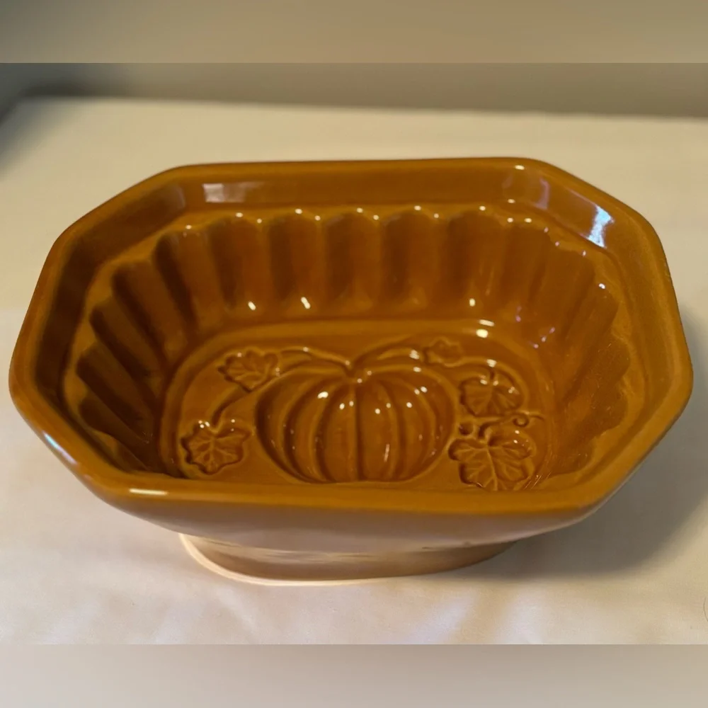 Crate&Barrel vintage crate