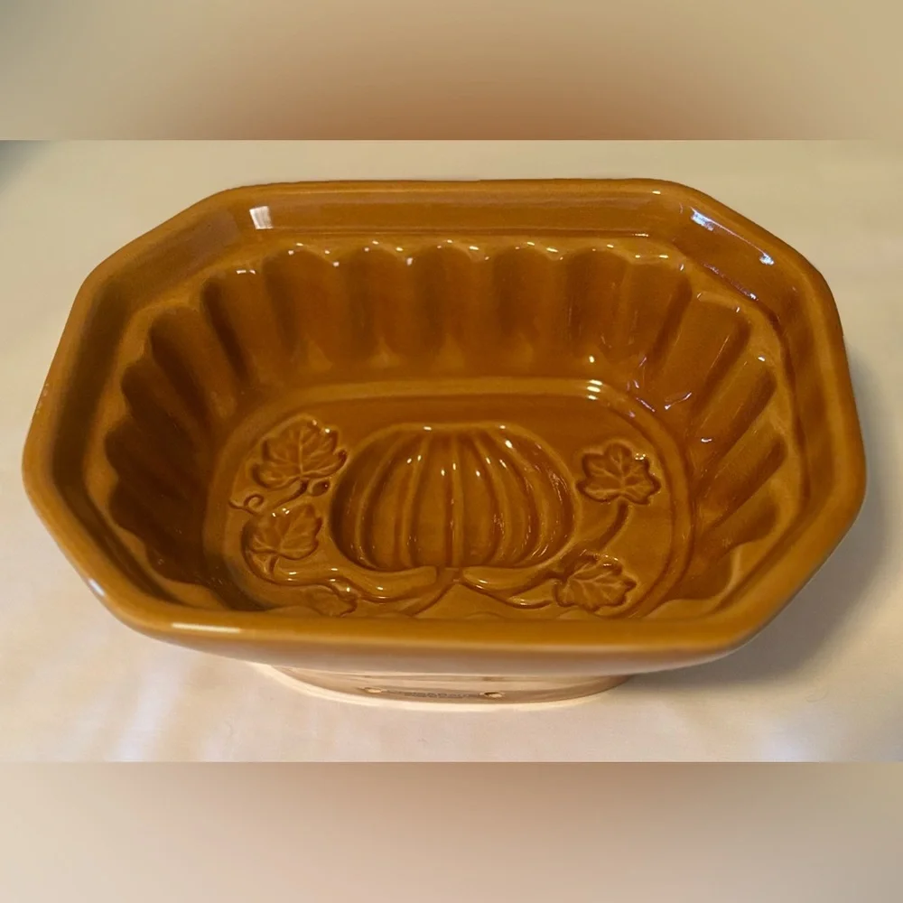 Crate&Barrel vintage crate