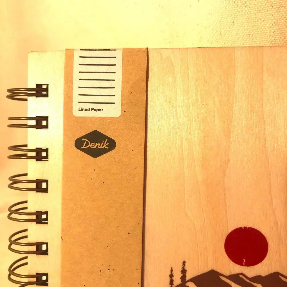 Denik 75x6 wooden notebook