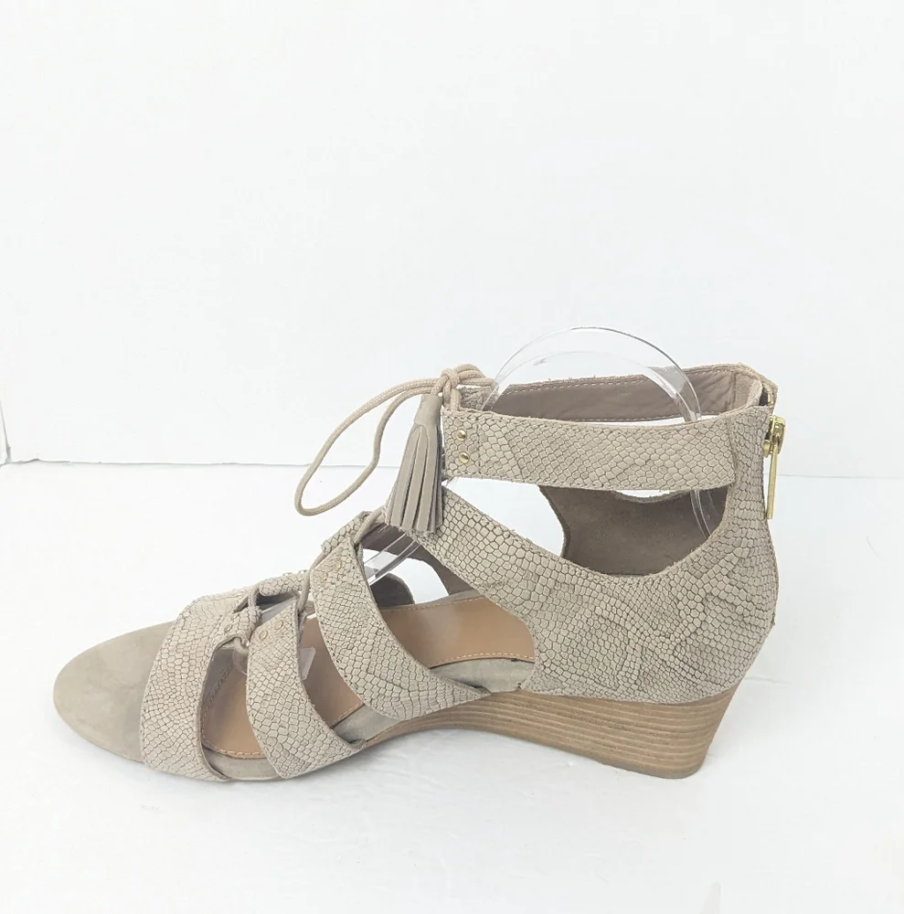 NWOT UGG Yasmin Snake Wedge Sandals